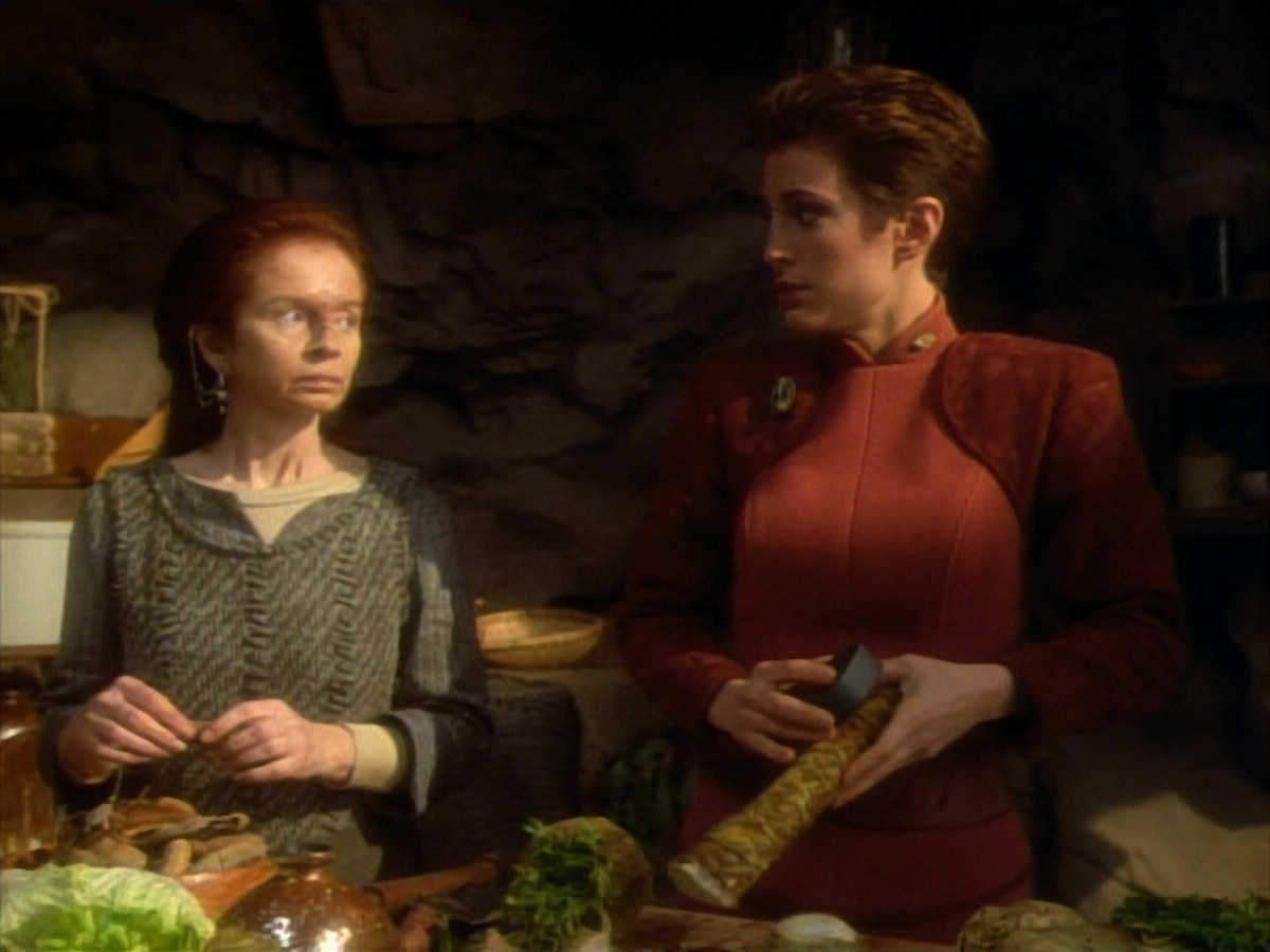 extant_StarTrekDS9_1x15-Progress_00881.jpg