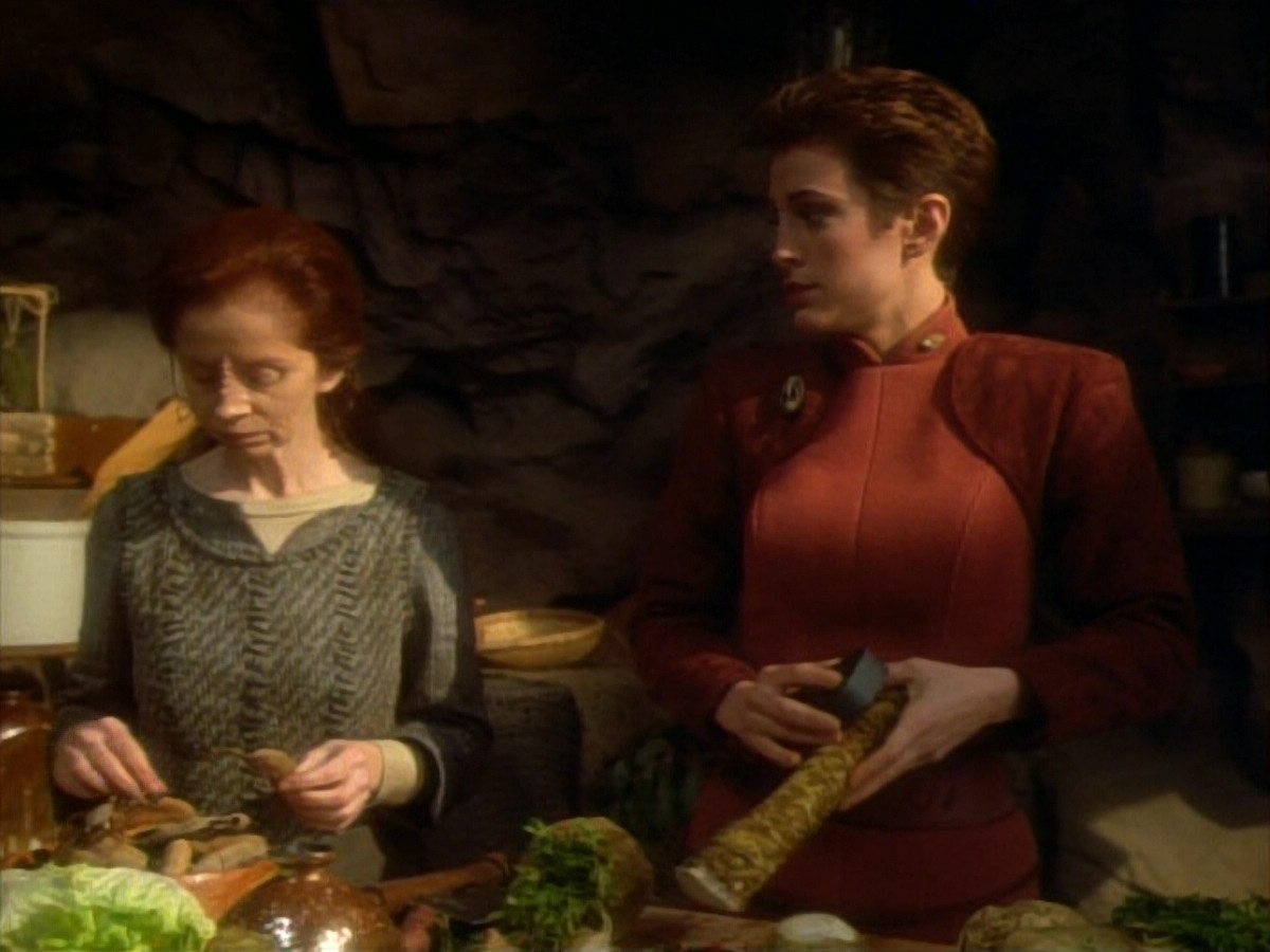 extant_StarTrekDS9_1x15-Progress_00883.jpg
