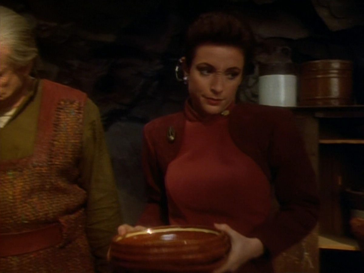 extant_StarTrekDS9_1x15-Progress_00914.jpg