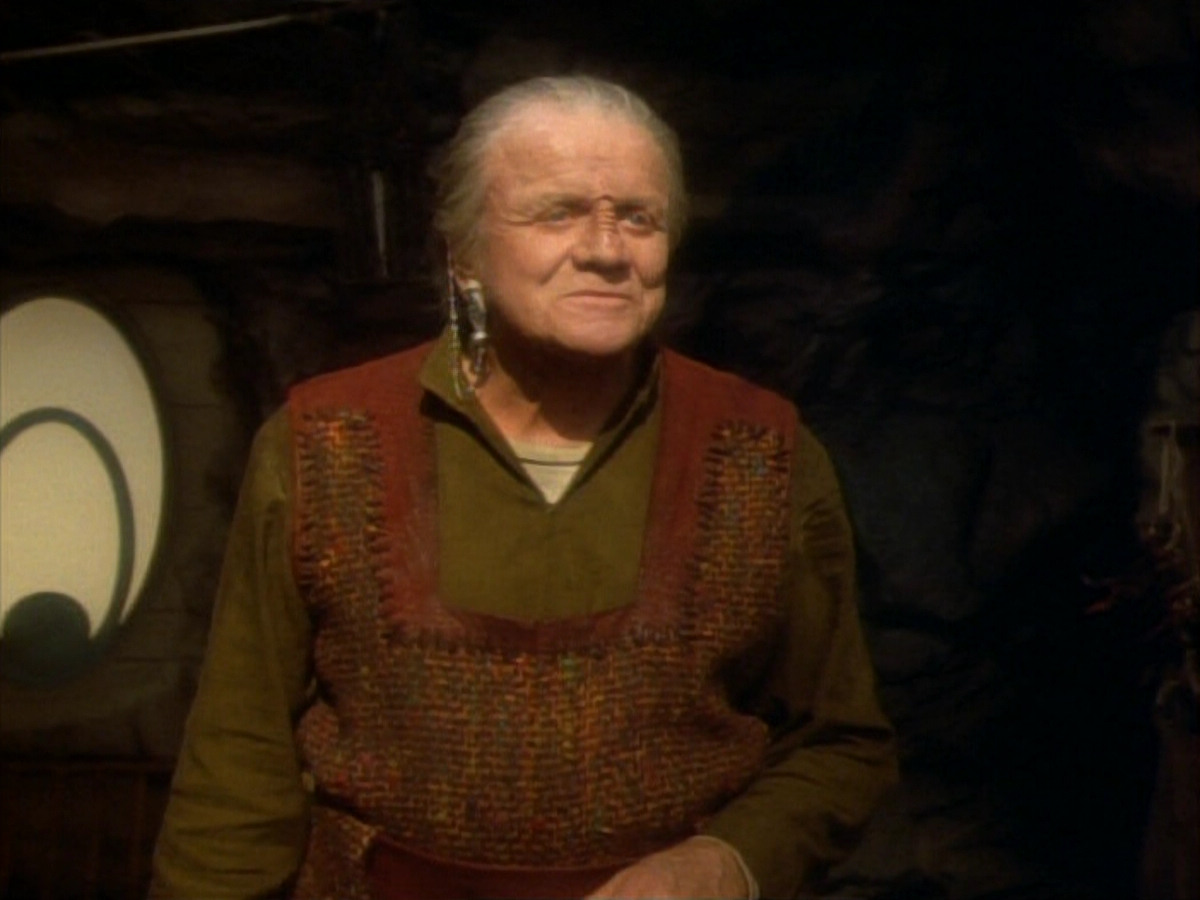 extant_StarTrekDS9_1x15-Progress_00935.jpg