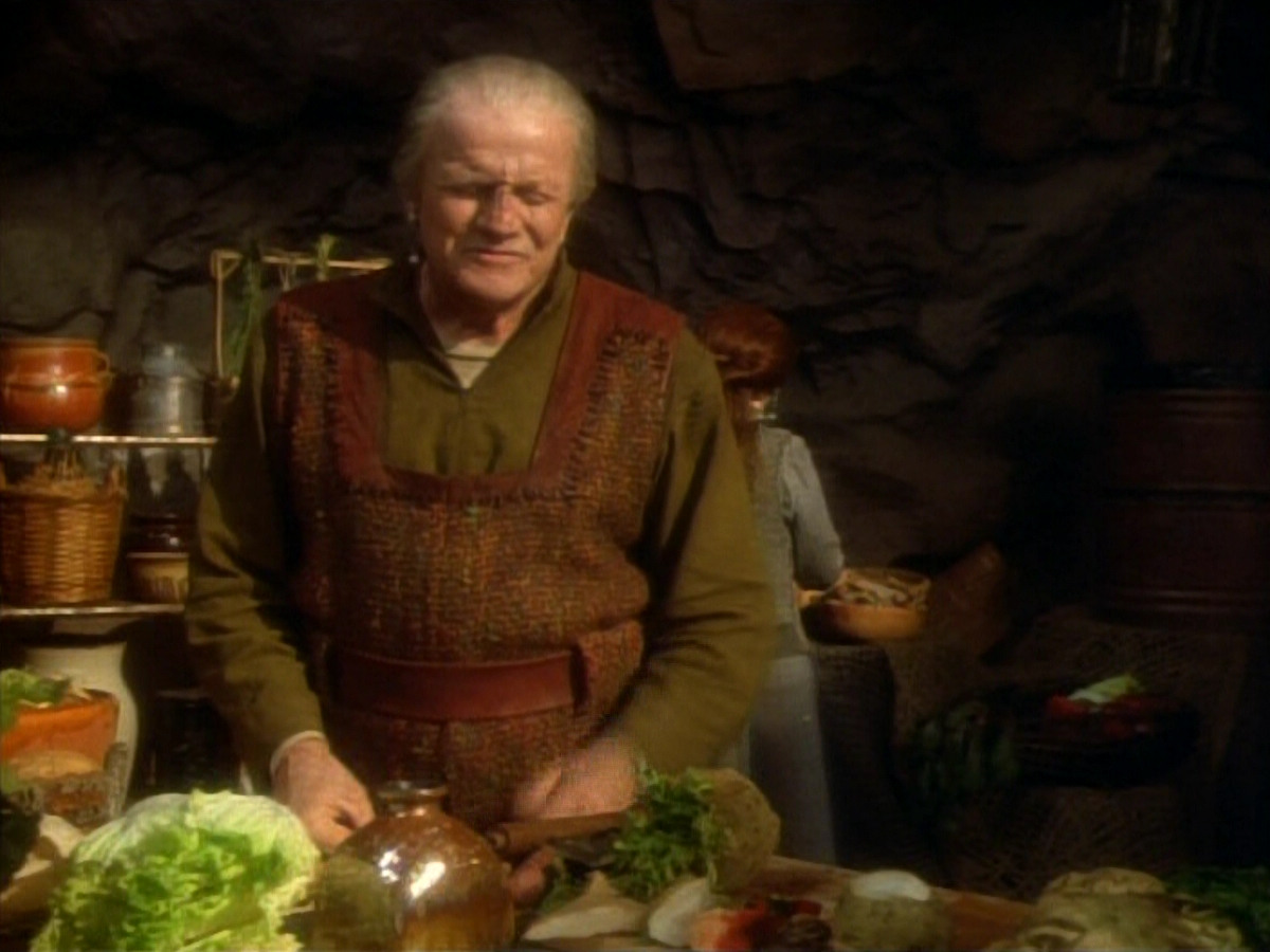extant_StarTrekDS9_1x15-Progress_00965.jpg