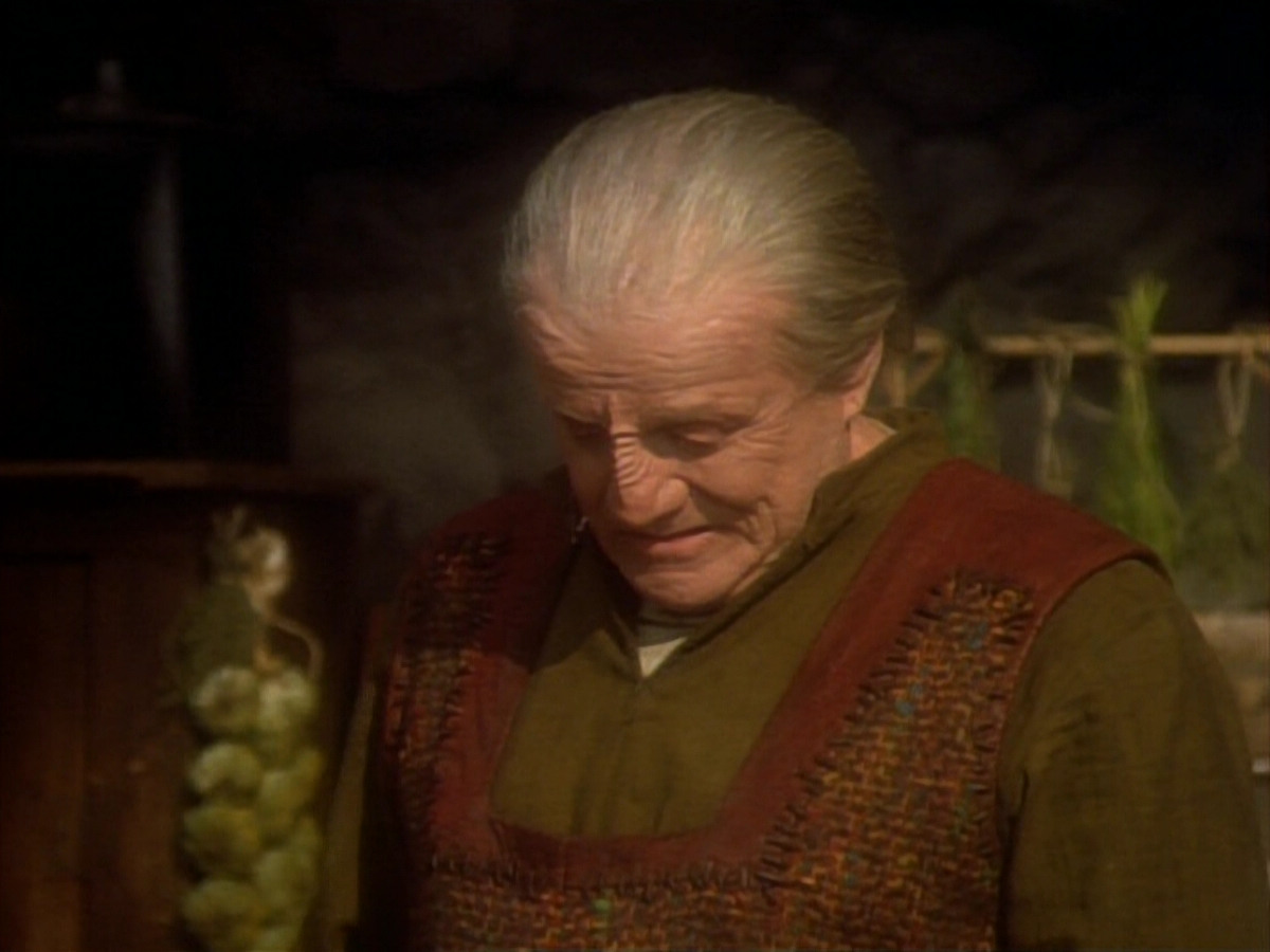 extant_StarTrekDS9_1x15-Progress_01079.jpg