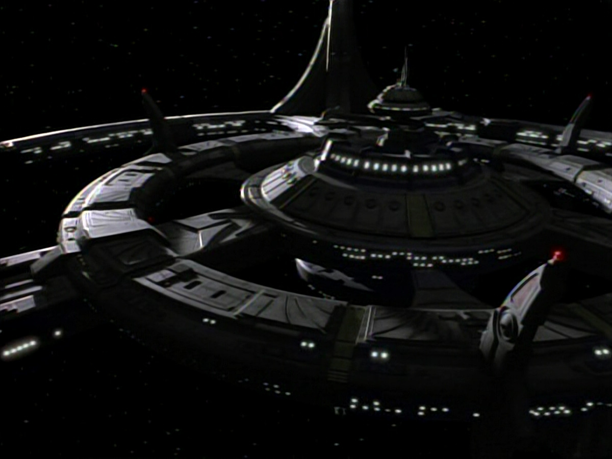 extant_StarTrekDS9_1x15-Progress_01094.jpg