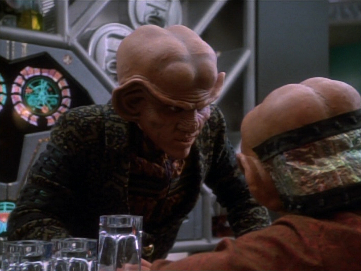 extant_StarTrekDS9_1x15-Progress_01125.jpg