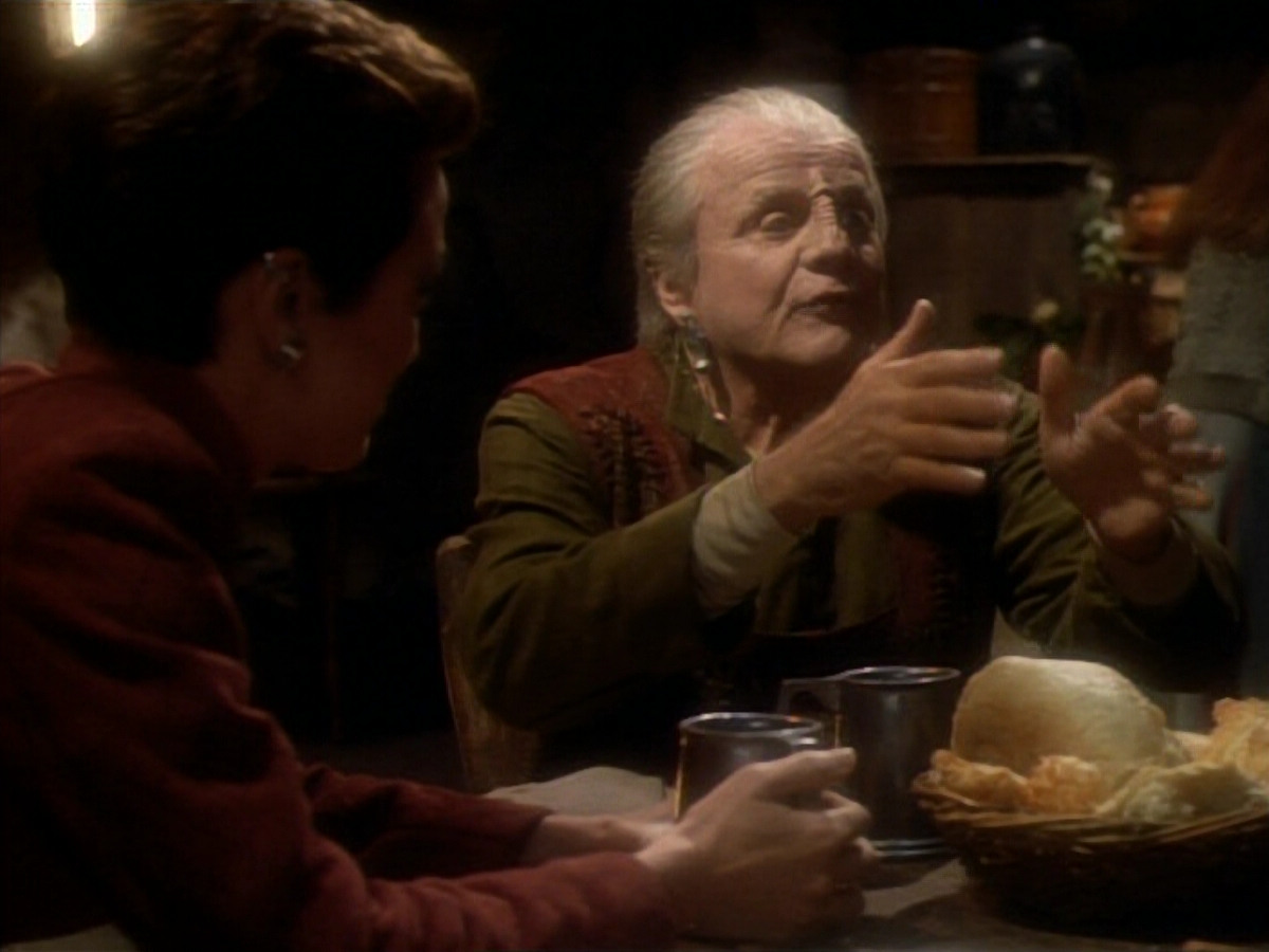 extant_StarTrekDS9_1x15-Progress_01355.jpg