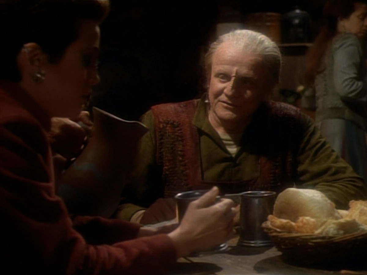 extant_StarTrekDS9_1x15-Progress_01385.jpg