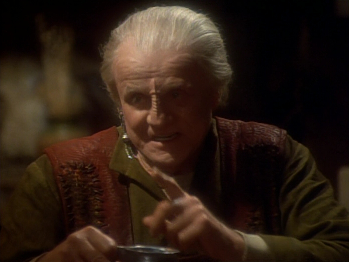 extant_StarTrekDS9_1x15-Progress_01451.jpg