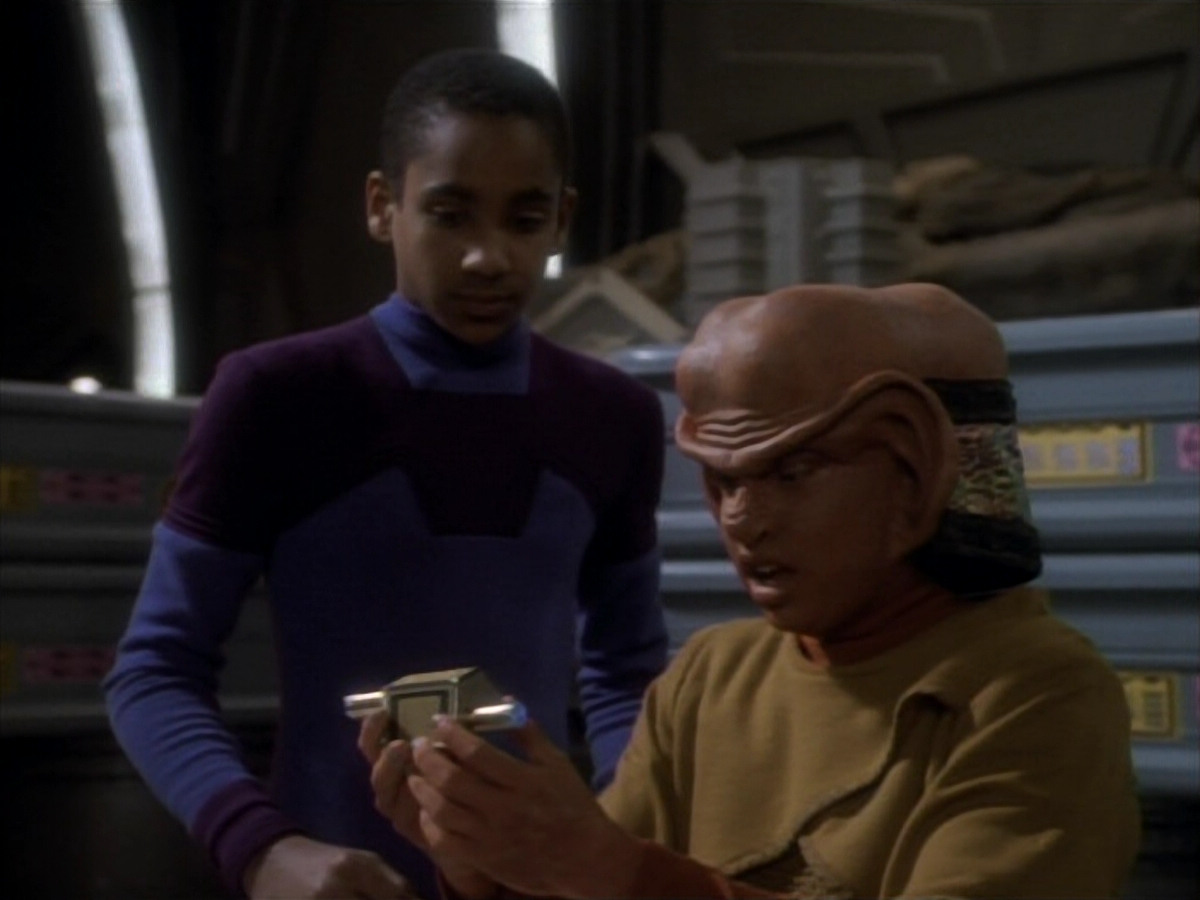 extant_StarTrekDS9_1x15-Progress_01558.jpg