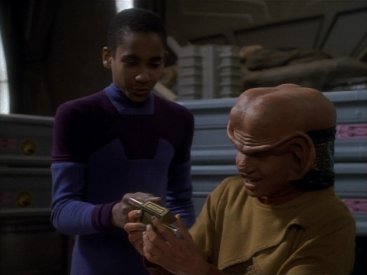 extant_StarTrekDS9_1x15-Progress_01560.jpg