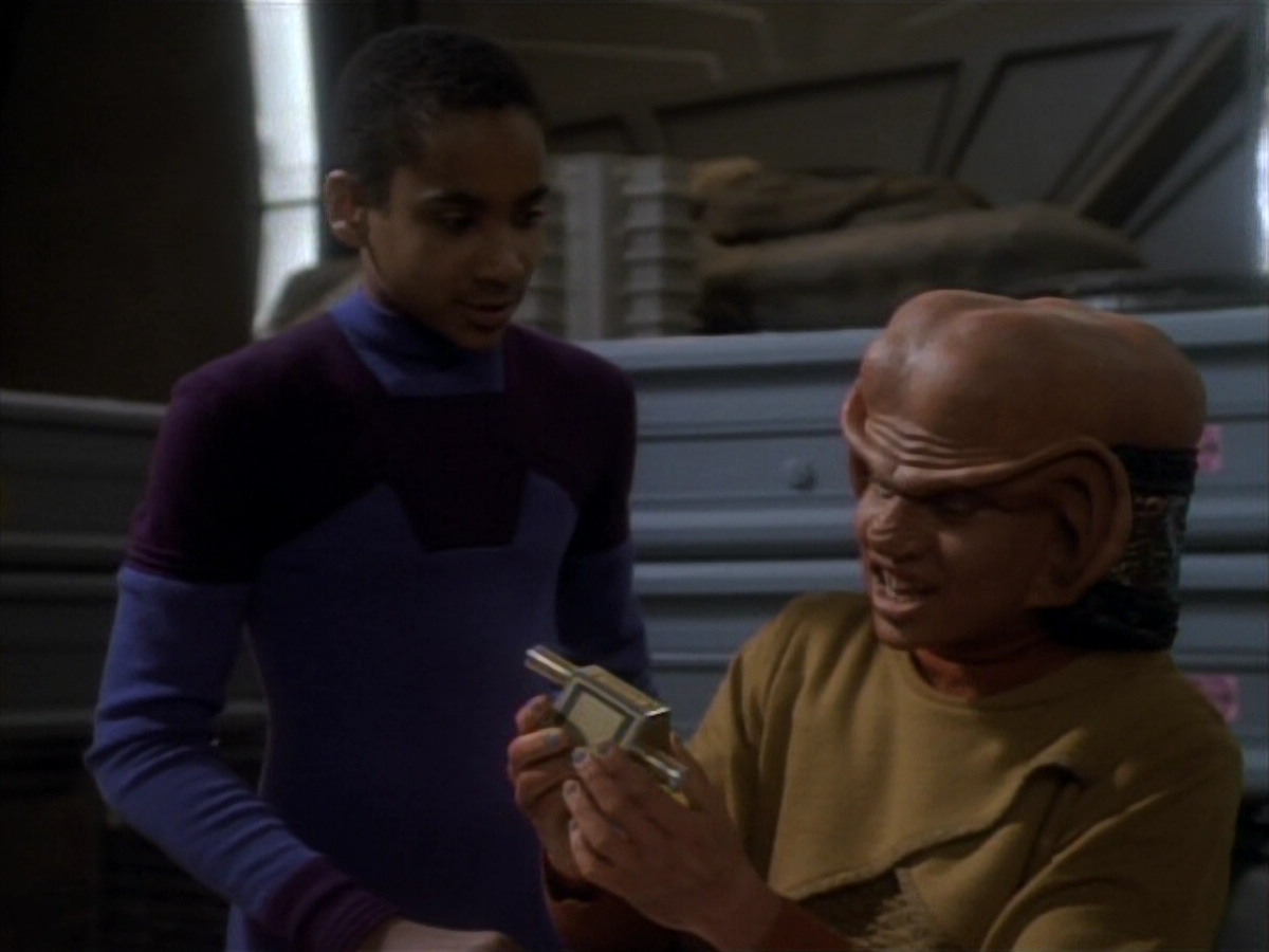 extant_StarTrekDS9_1x15-Progress_01562.jpg