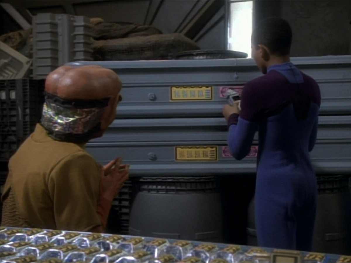 extant_StarTrekDS9_1x15-Progress_01711.jpg