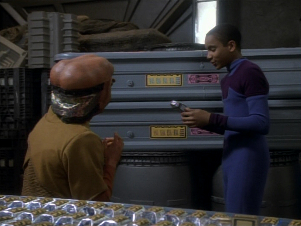 extant_StarTrekDS9_1x15-Progress_01713.jpg
