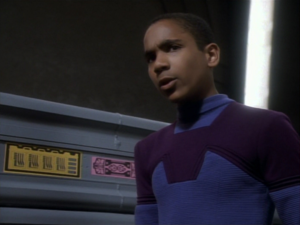 extant_StarTrekDS9_1x15-Progress_01718.jpg