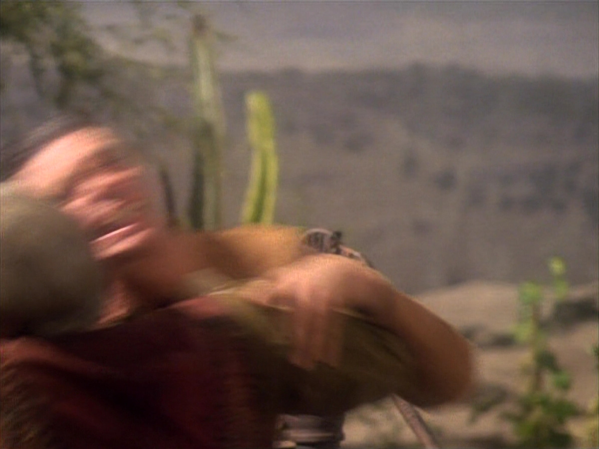 extant_StarTrekDS9_1x15-Progress_02112.jpg
