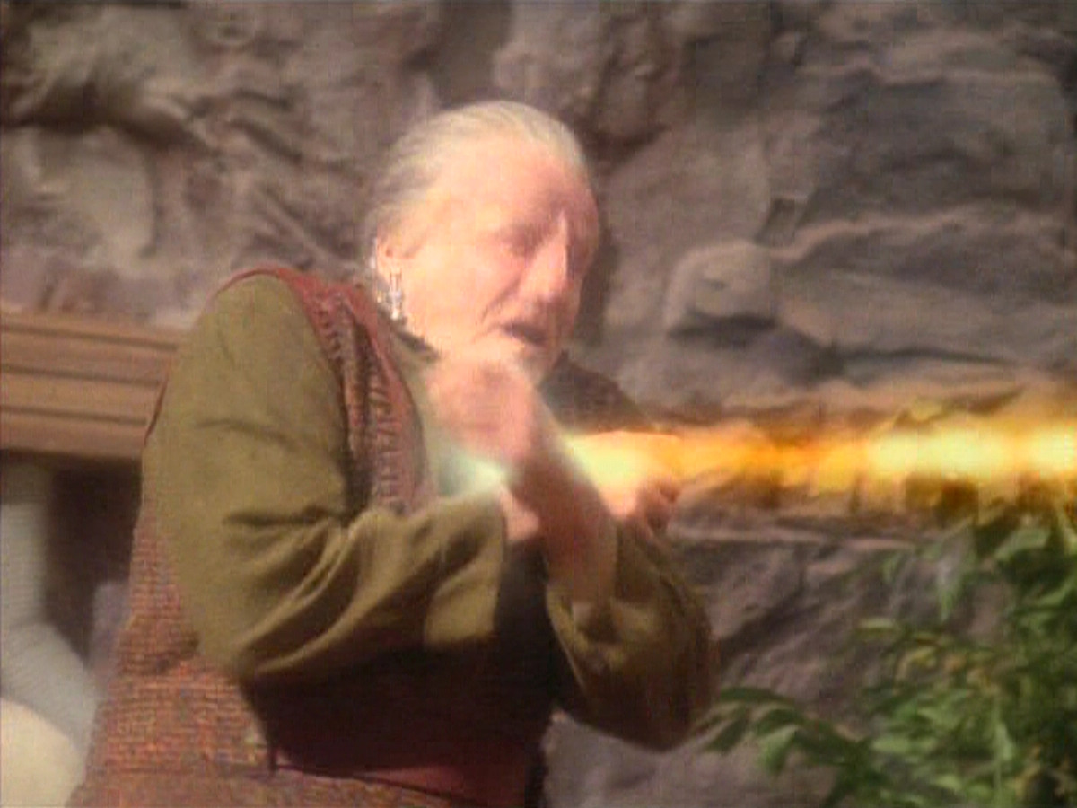 extant_StarTrekDS9_1x15-Progress_02120.jpg