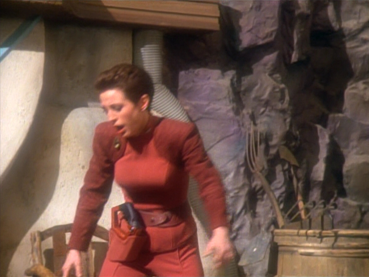 extant_StarTrekDS9_1x15-Progress_02123.jpg