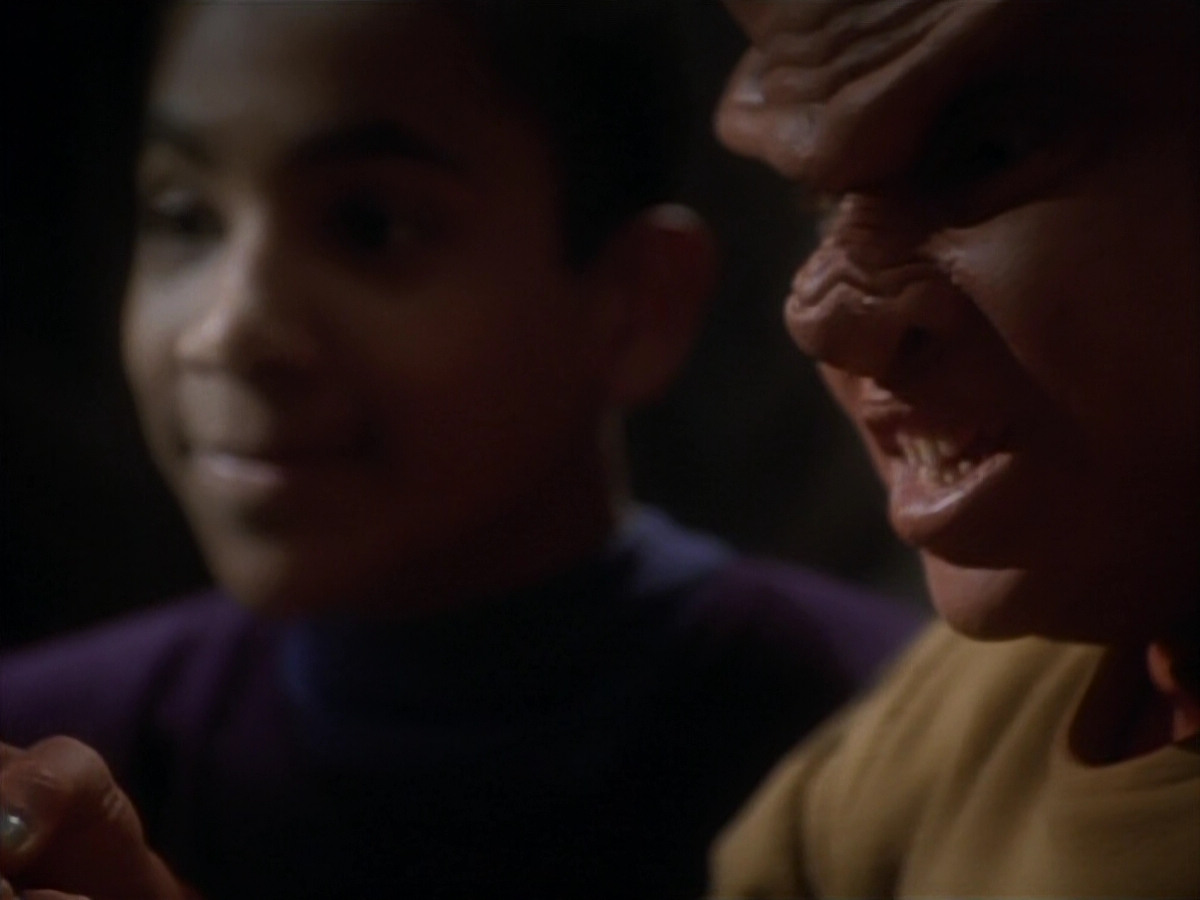 extant_StarTrekDS9_1x15-Progress_02159.jpg