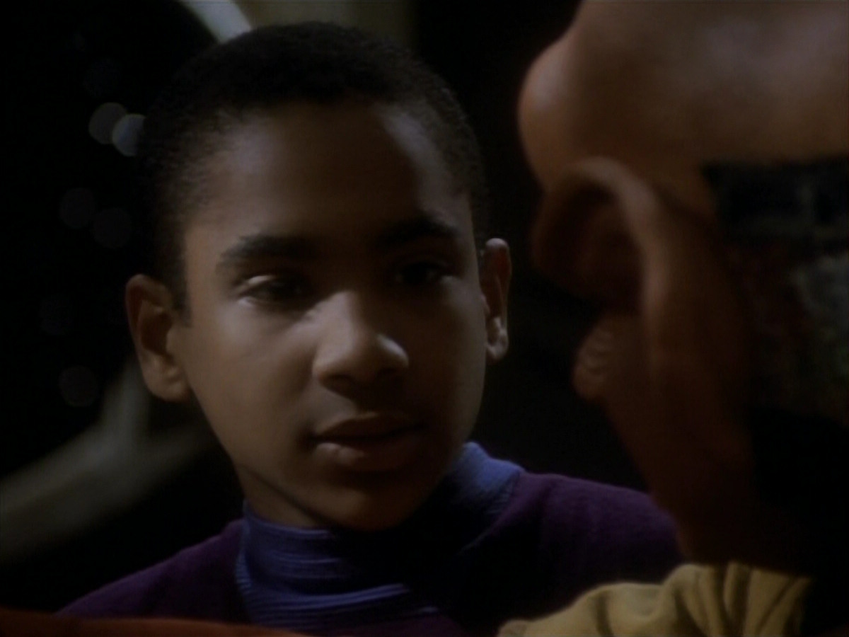 extant_StarTrekDS9_1x15-Progress_02249.jpg