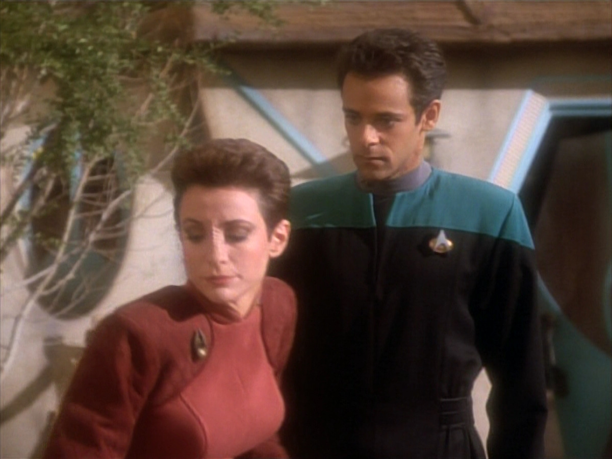 extant_StarTrekDS9_1x15-Progress_02380.jpg
