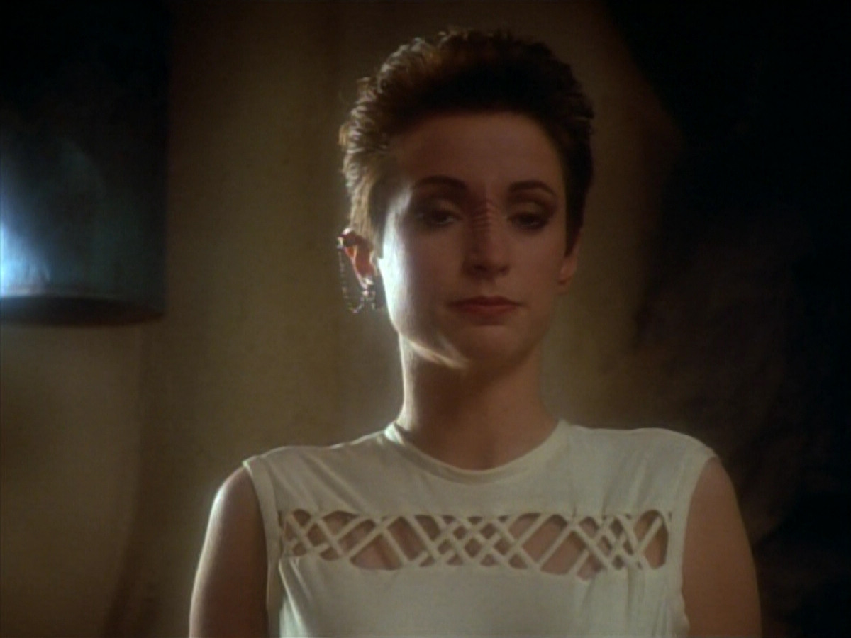 extant_StarTrekDS9_1x15-Progress_02607.jpg