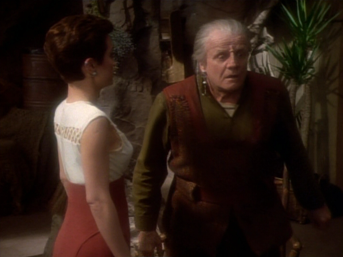 extant_StarTrekDS9_1x15-Progress_02676.jpg