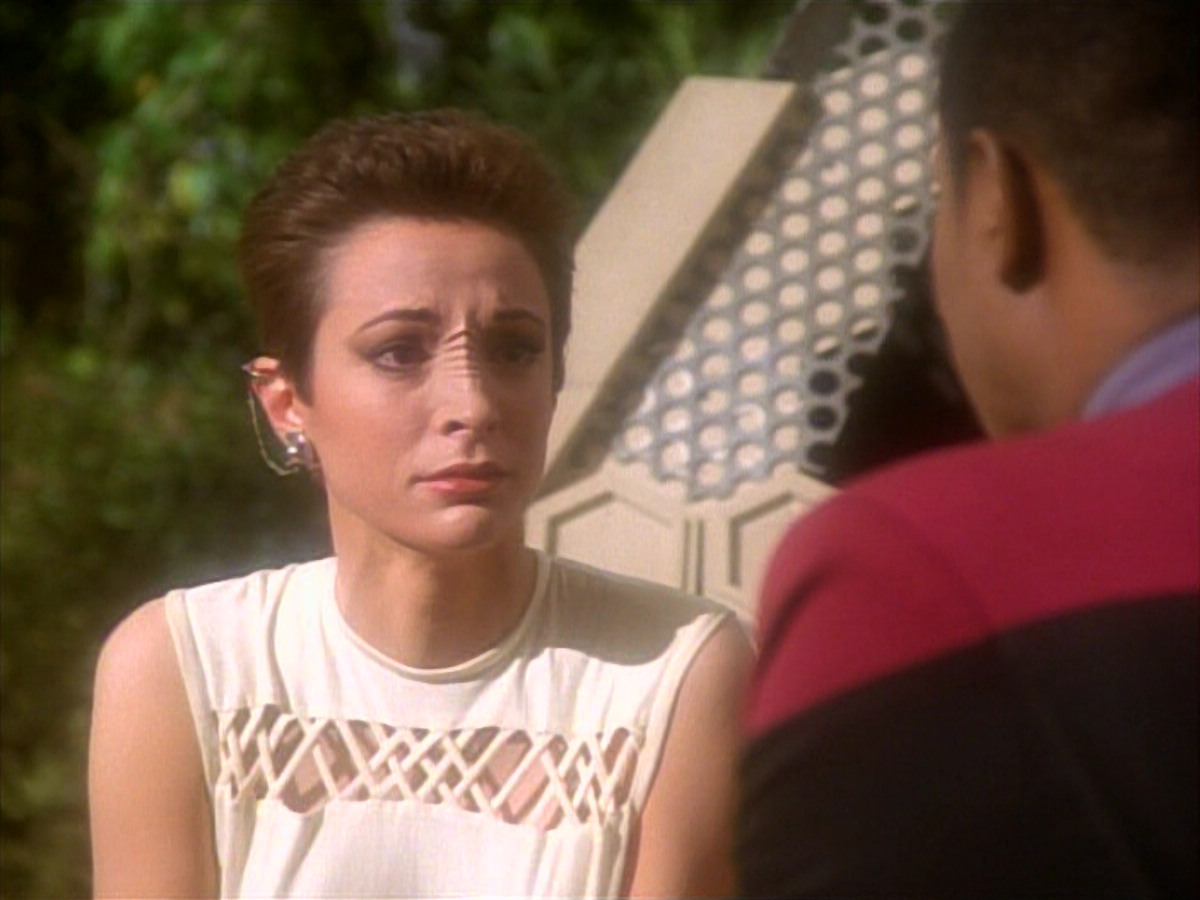 extant_StarTrekDS9_1x15-Progress_02891.jpg