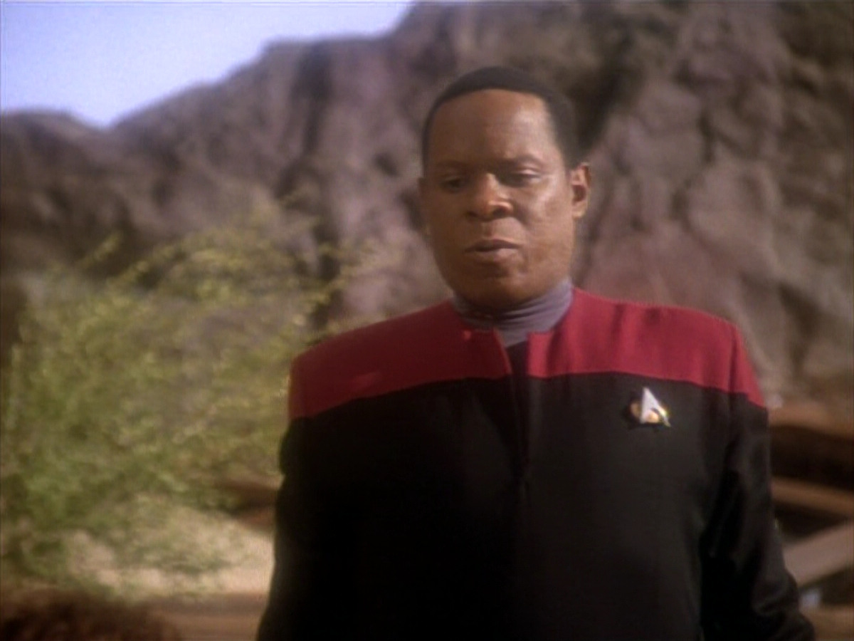 extant_StarTrekDS9_1x15-Progress_02913.jpg