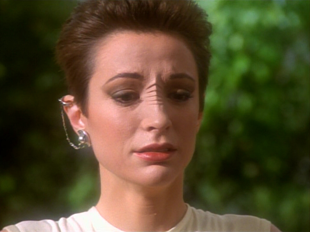 extant_StarTrekDS9_1x15-Progress_02957.jpg