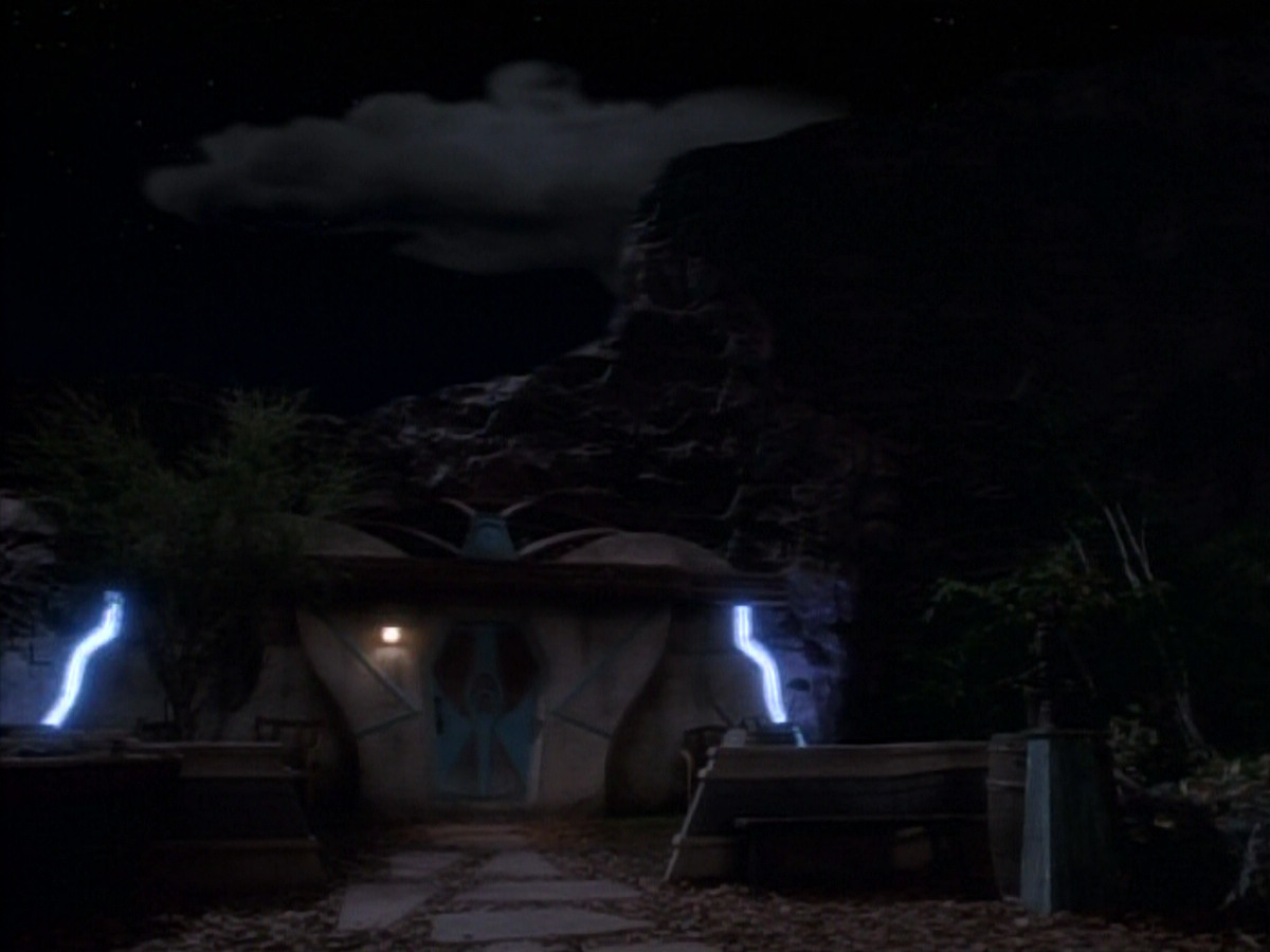 extant_StarTrekDS9_1x15-Progress_02967.jpg