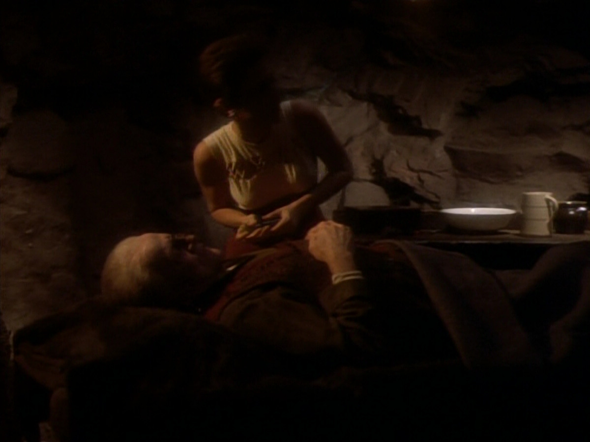 extant_StarTrekDS9_1x15-Progress_03028.jpg