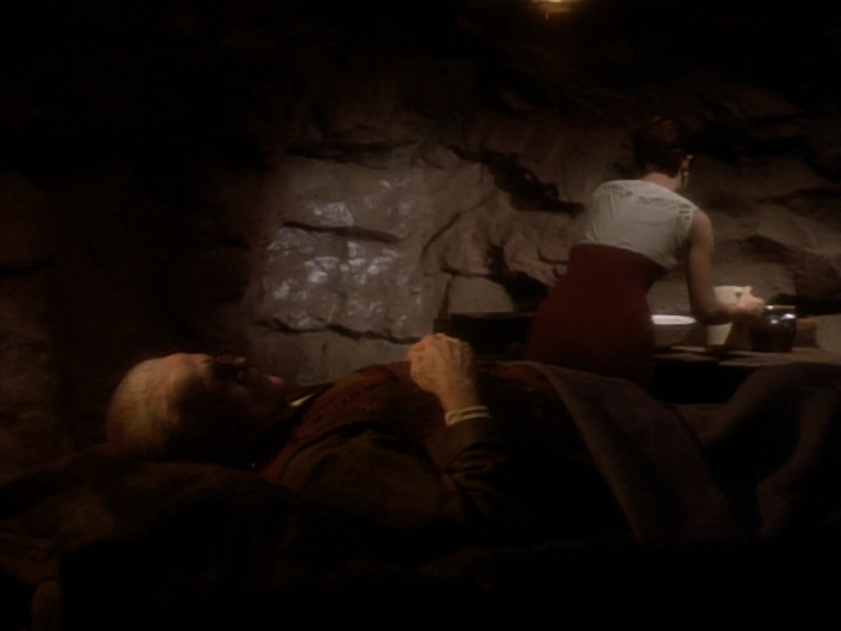 extant_StarTrekDS9_1x15-Progress_03032.jpg