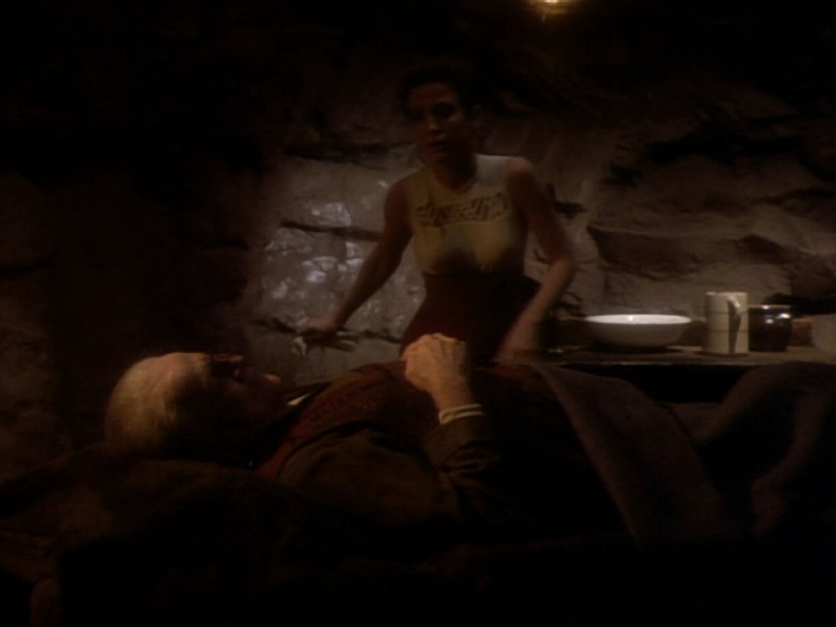 extant_StarTrekDS9_1x15-Progress_03041.jpg