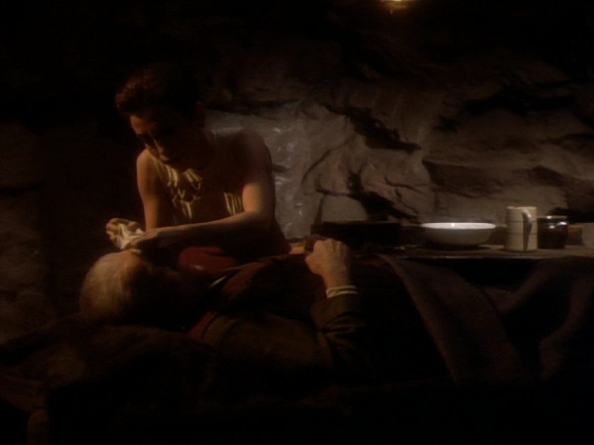 extant_StarTrekDS9_1x15-Progress_03045.jpg