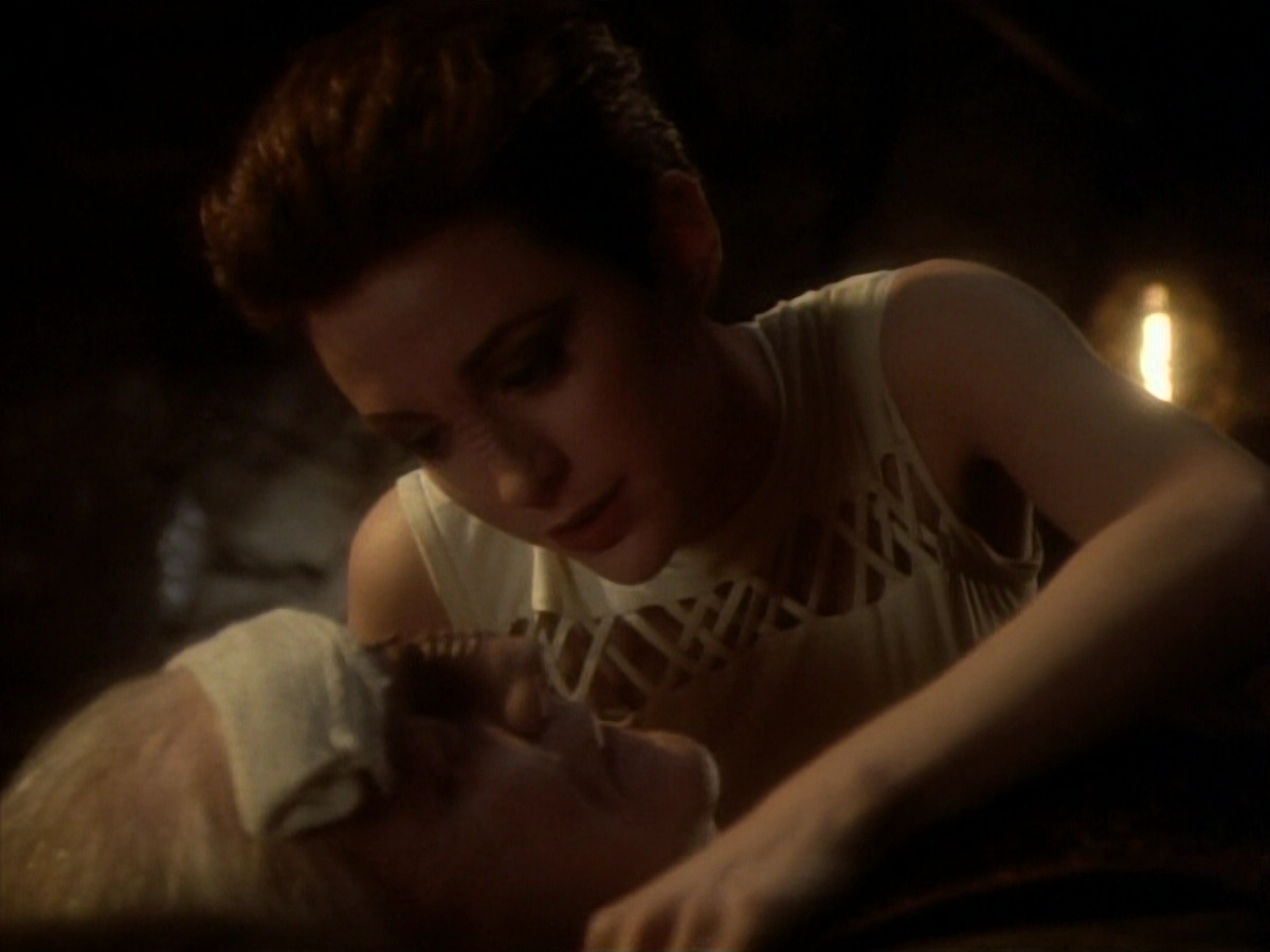 extant_StarTrekDS9_1x15-Progress_03050.jpg