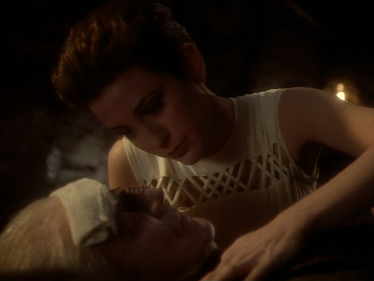 extant_StarTrekDS9_1x15-Progress_03069.jpg
