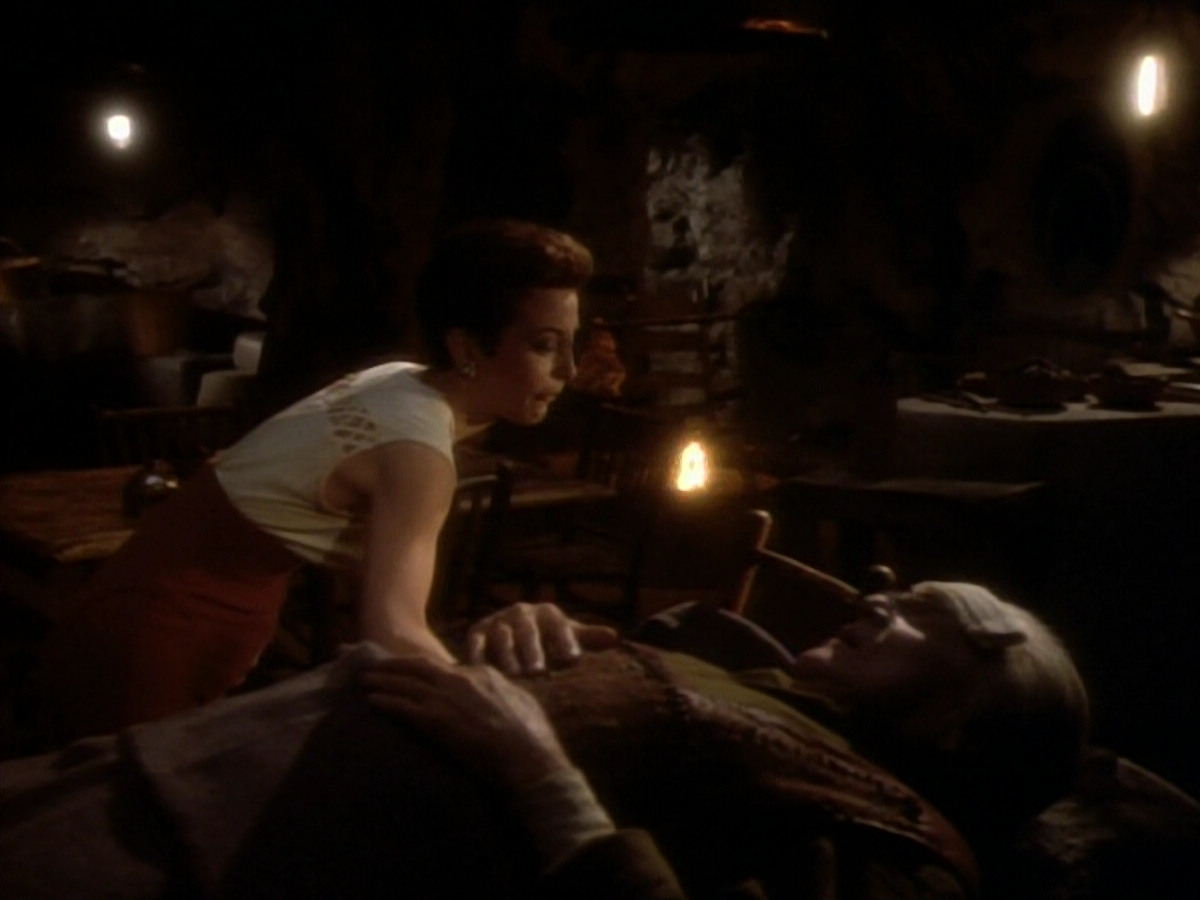 extant_StarTrekDS9_1x15-Progress_03119.jpg