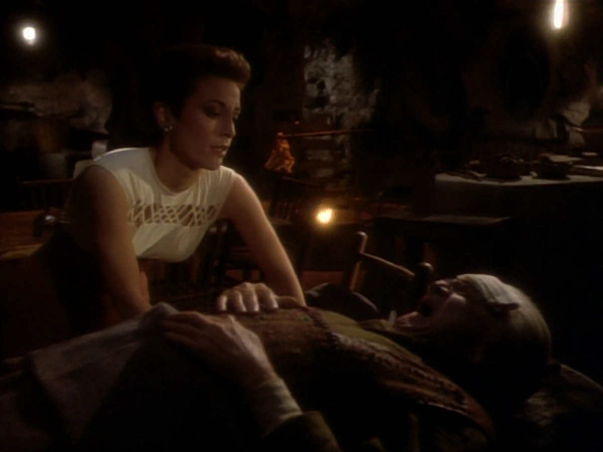 extant_StarTrekDS9_1x15-Progress_03121.jpg