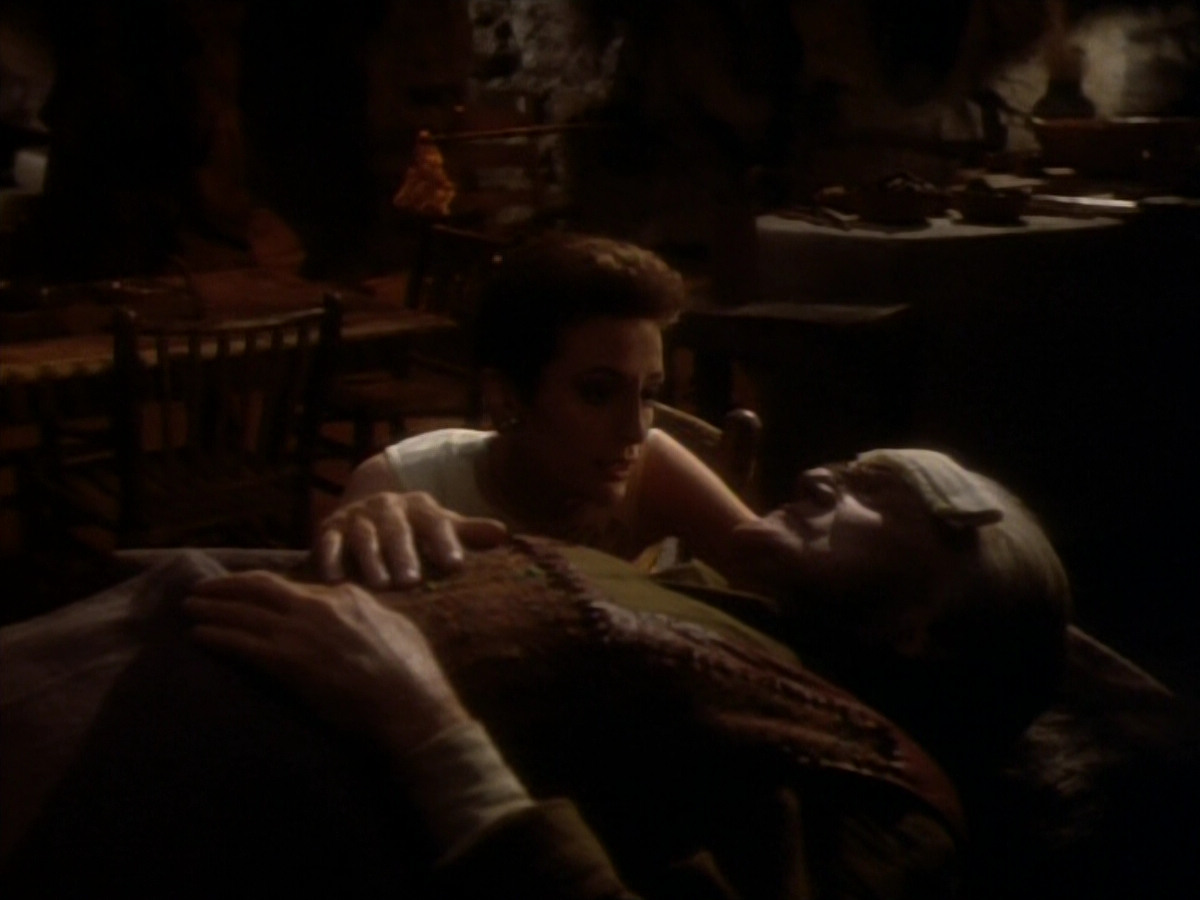 extant_StarTrekDS9_1x15-Progress_03124.jpg