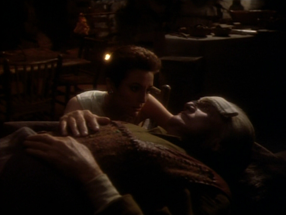 extant_StarTrekDS9_1x15-Progress_03126.jpg