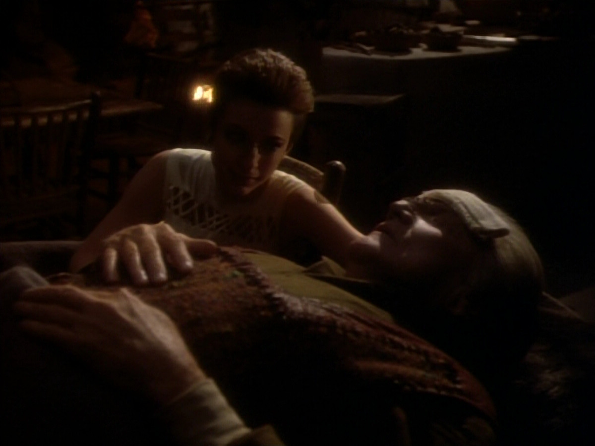 extant_StarTrekDS9_1x15-Progress_03136.jpg