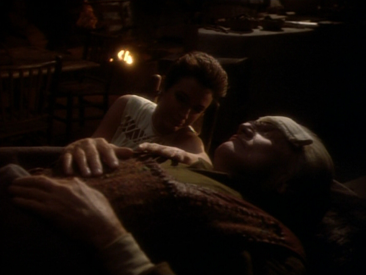 extant_StarTrekDS9_1x15-Progress_03150.jpg