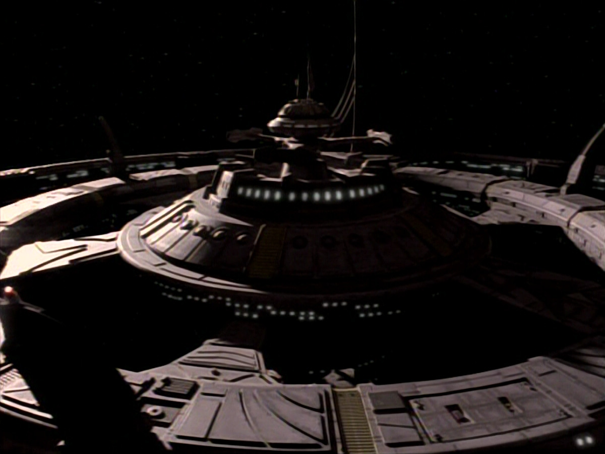 extant_StarTrekDS9_1x15-Progress_03156.jpg