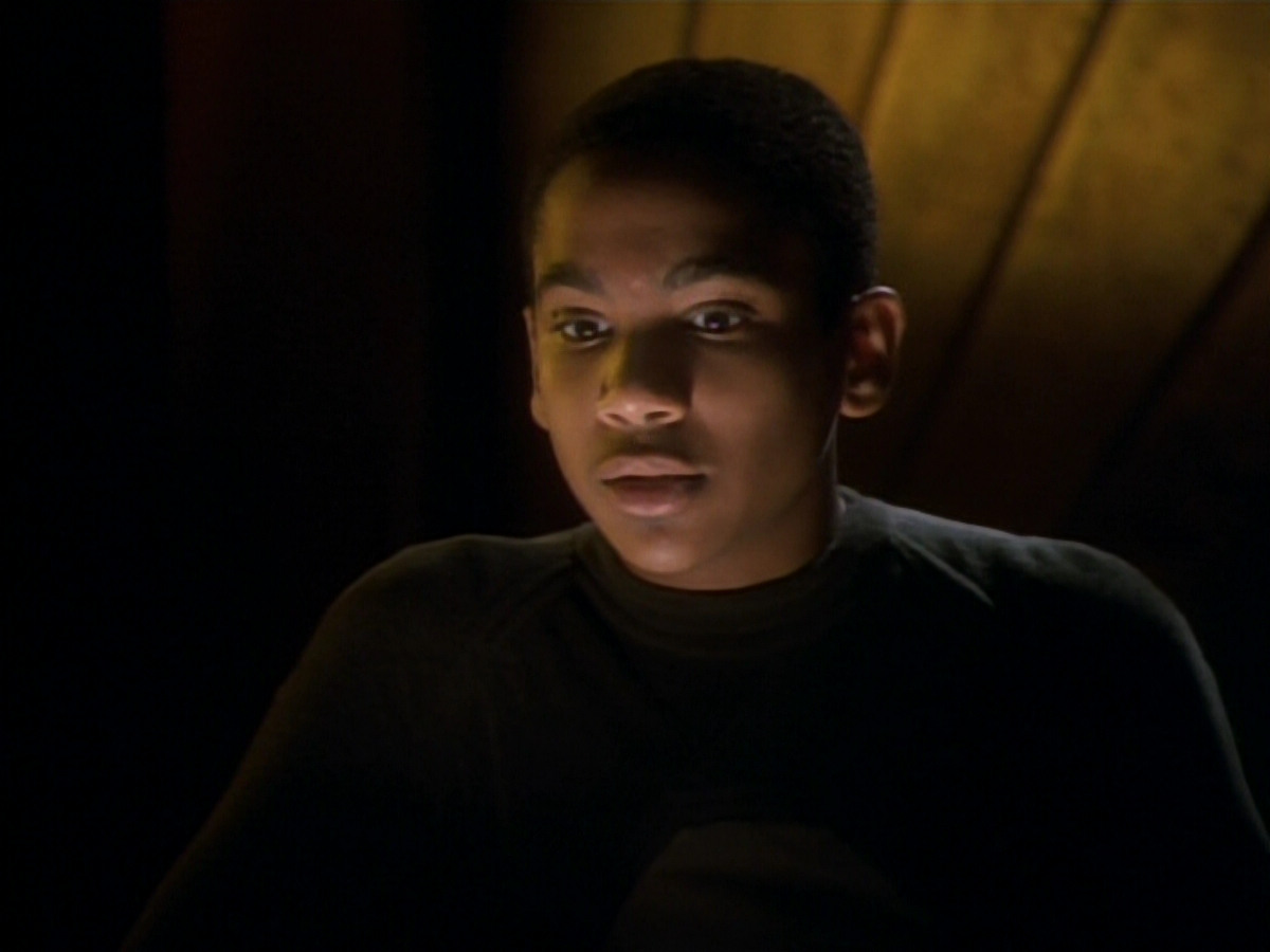 extant_StarTrekDS9_1x15-Progress_03213.jpg