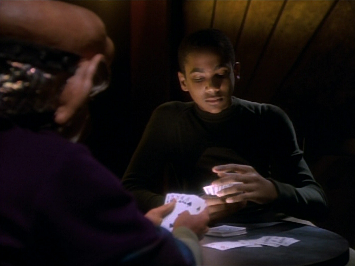 extant_StarTrekDS9_1x15-Progress_03233.jpg