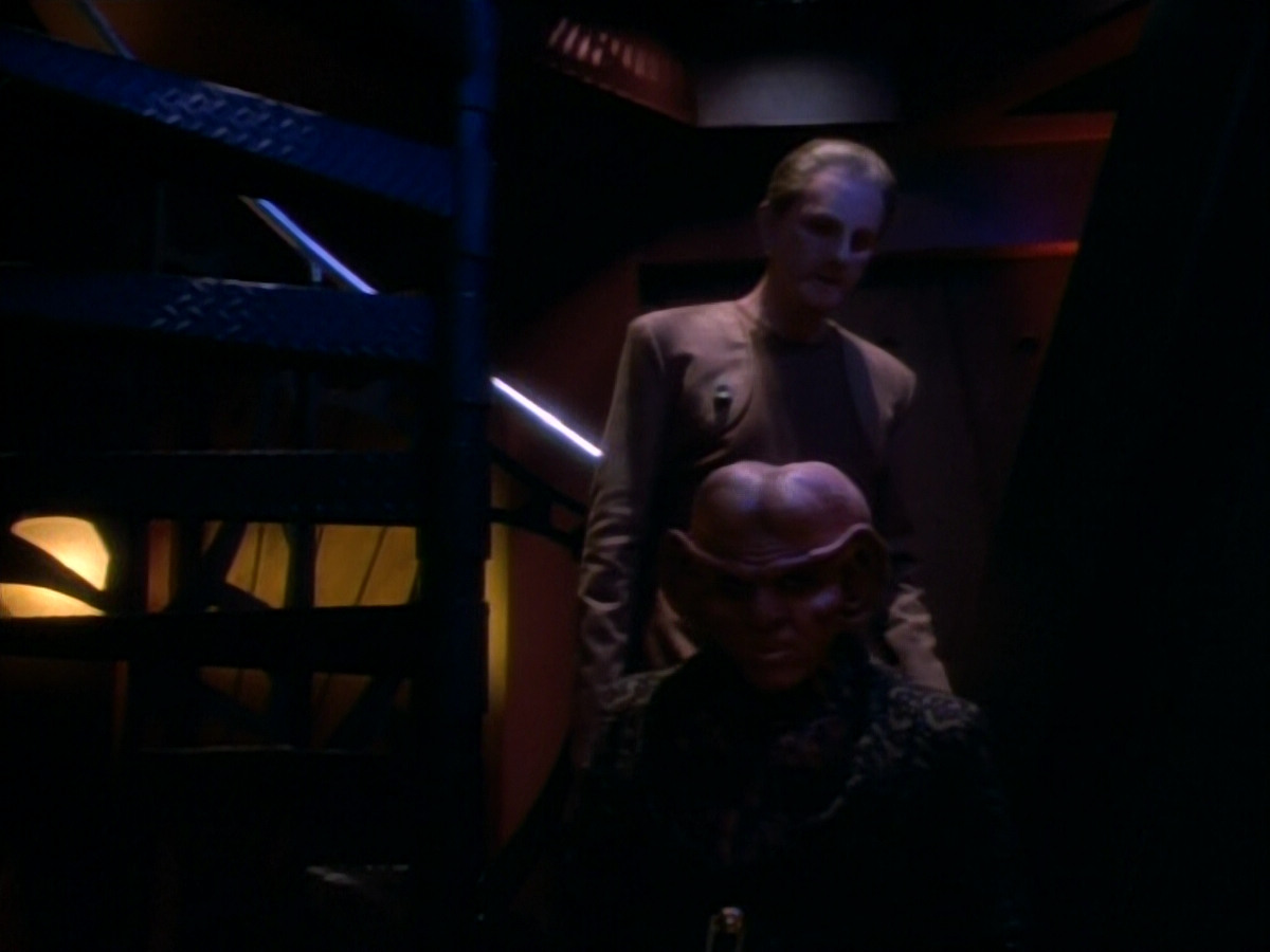 extant_StarTrekDS9_1x15-Progress_03237.jpg