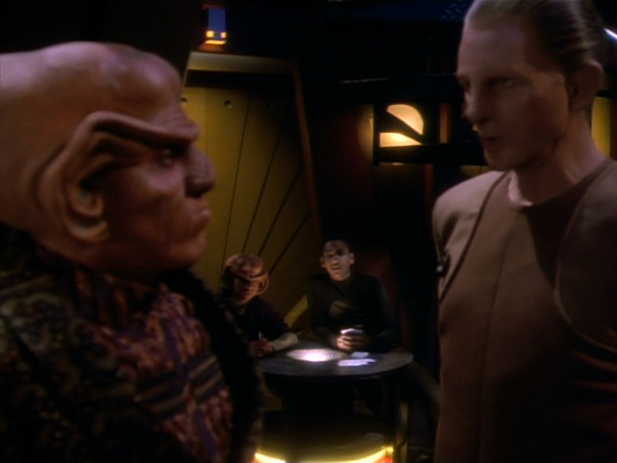 extant_StarTrekDS9_1x15-Progress_03262.jpg