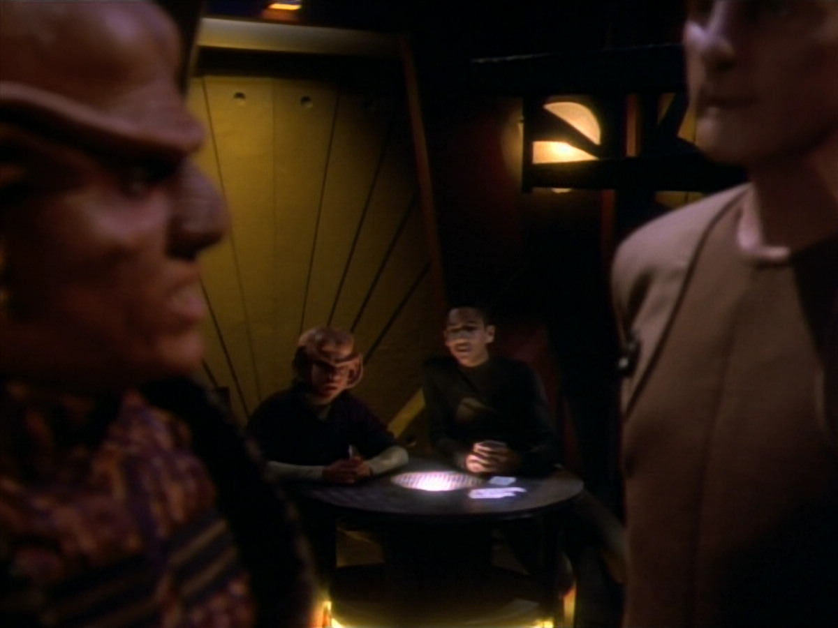 extant_StarTrekDS9_1x15-Progress_03265.jpg
