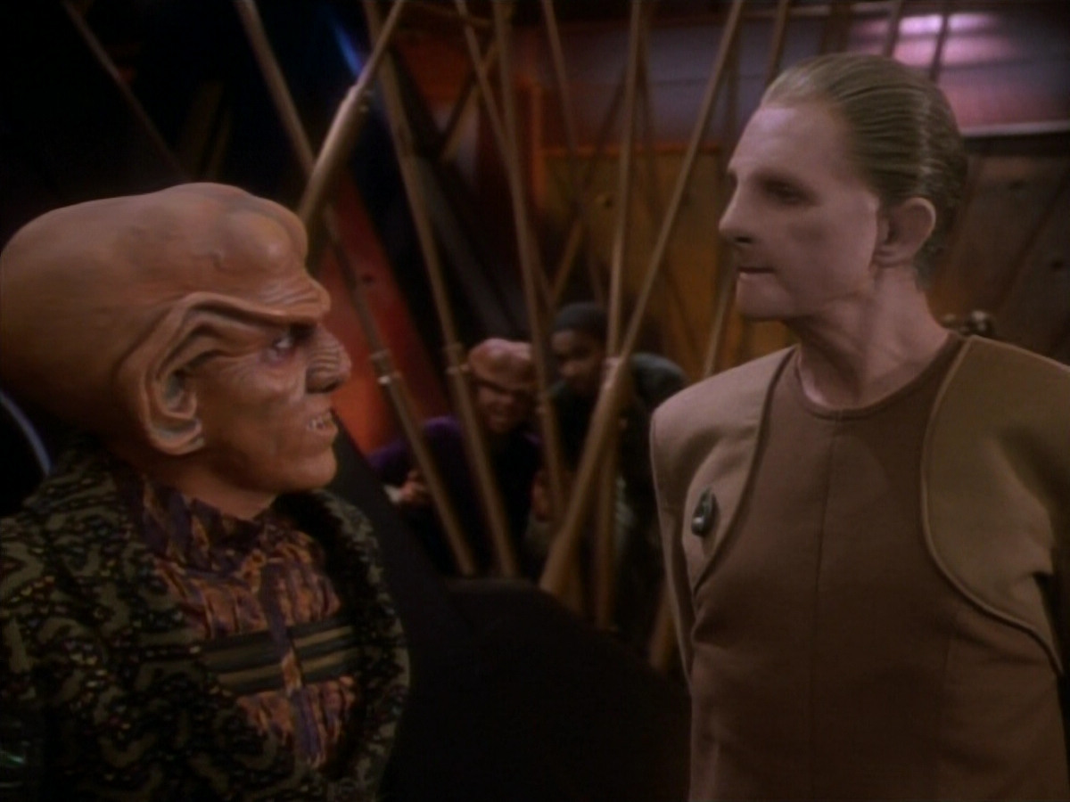 extant_StarTrekDS9_1x15-Progress_03315.jpg