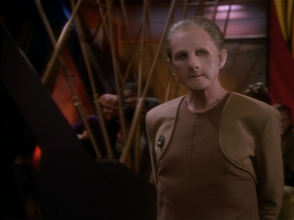 extant_StarTrekDS9_1x15-Progress_03319.jpg