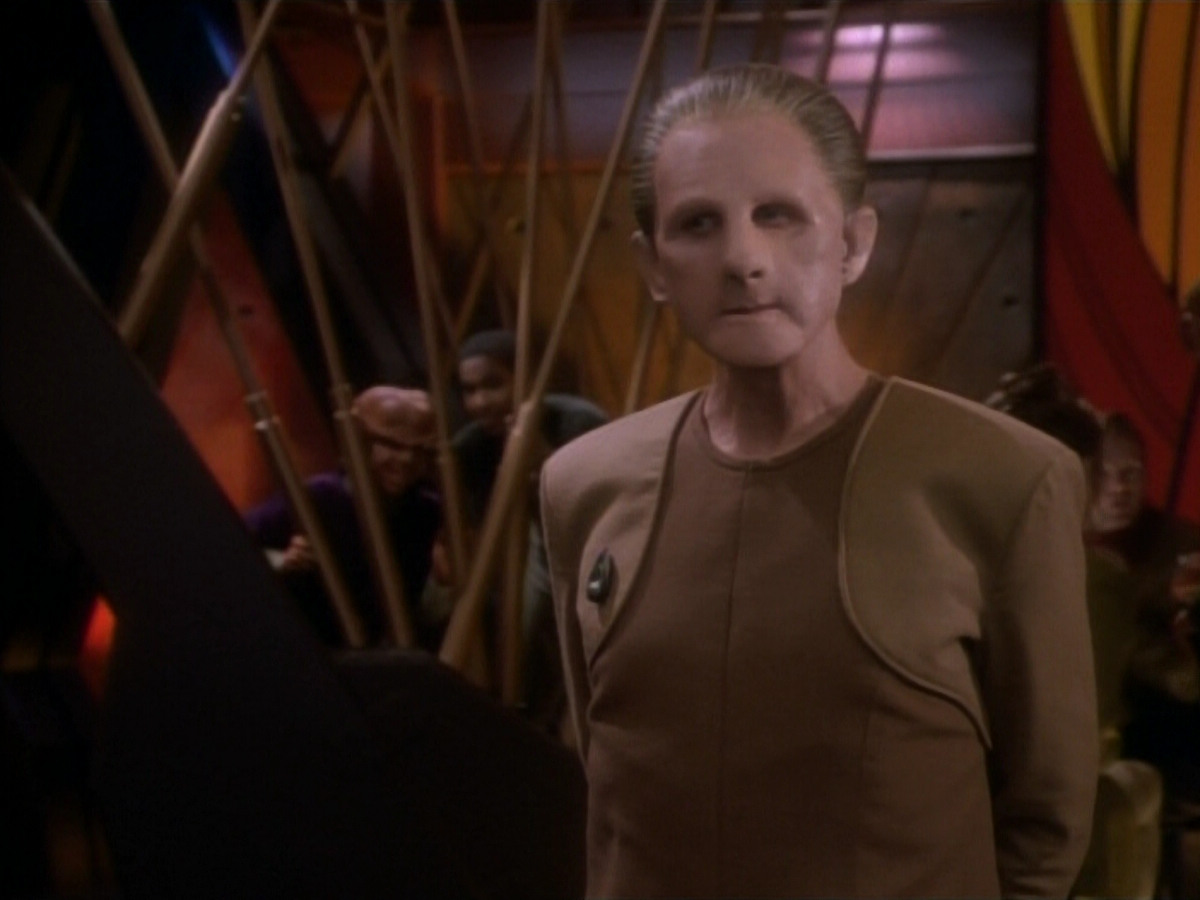 extant_StarTrekDS9_1x15-Progress_03321.jpg